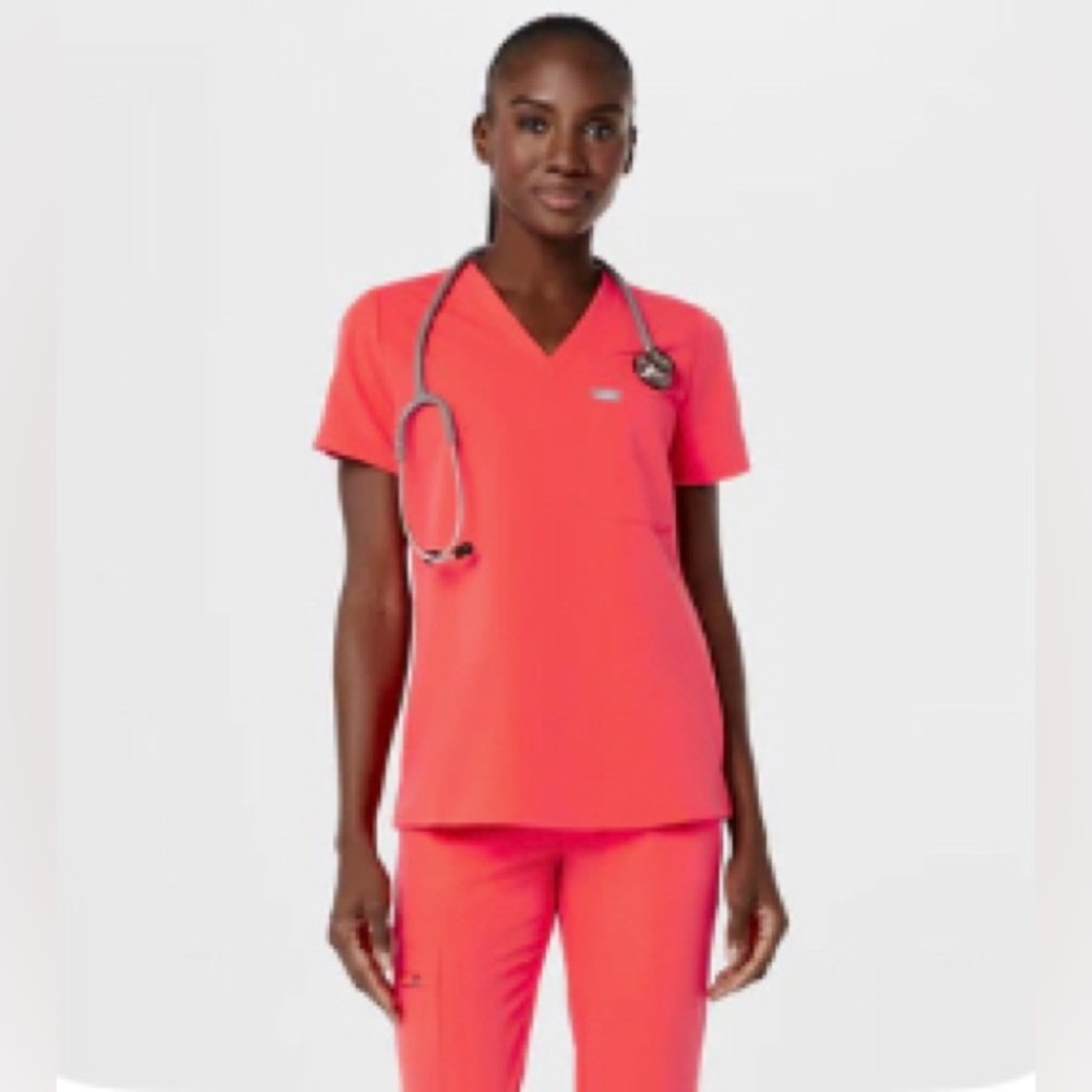 BRAND NEW without tags “Firey Coral” XL Figs Scrubs Set